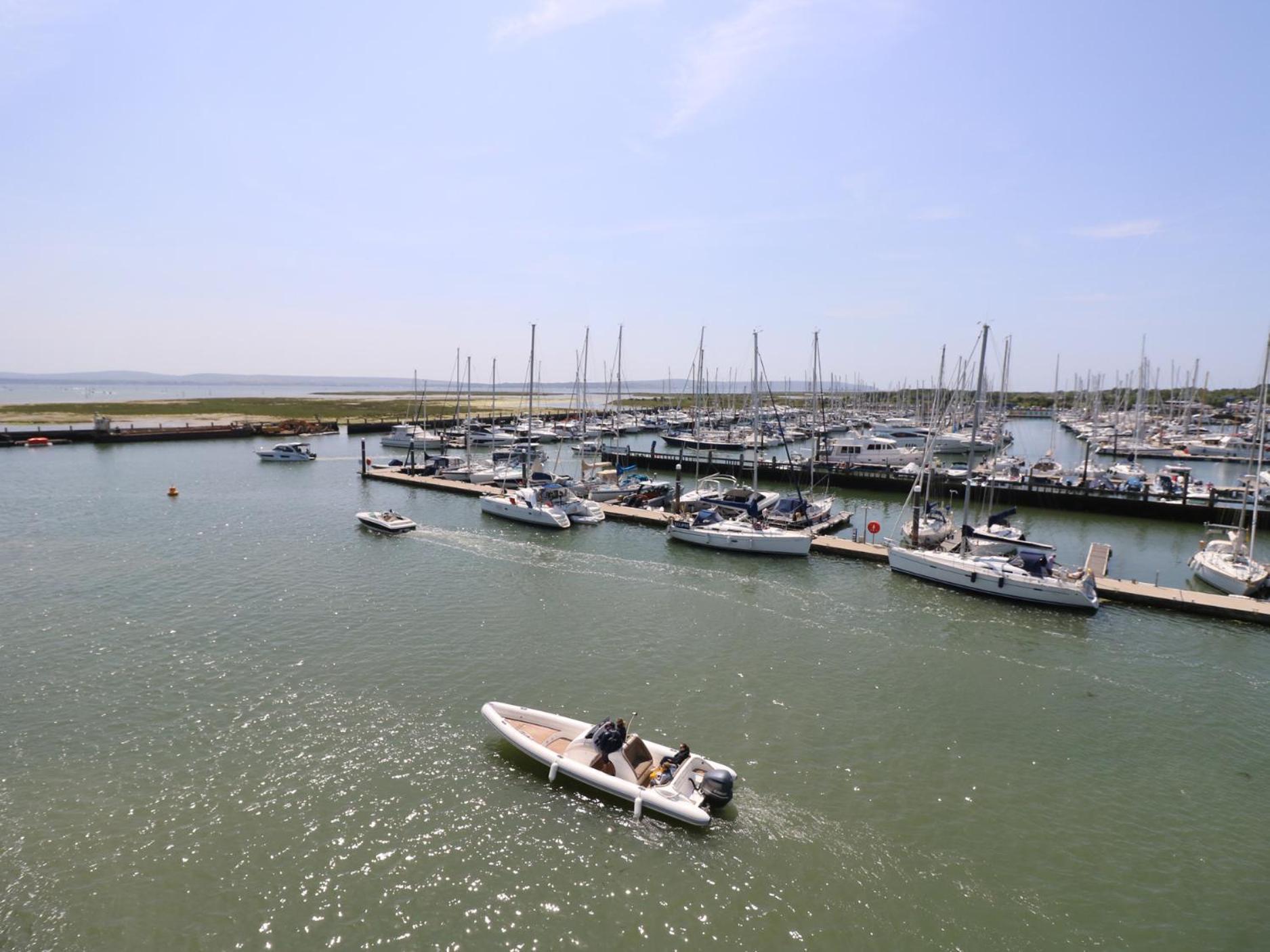 Captains Row Lymington Eksteriør billede